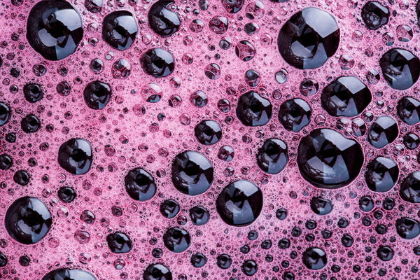 Розовые мыльные пузыри фона
