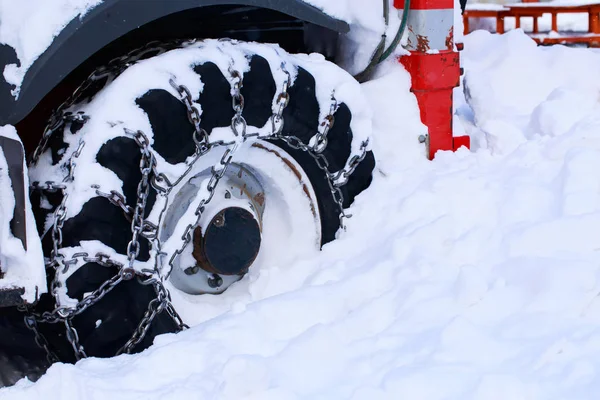 The chains snow — Stock Photo, Image