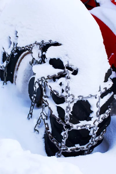 Die Schneeketten — Stockfoto