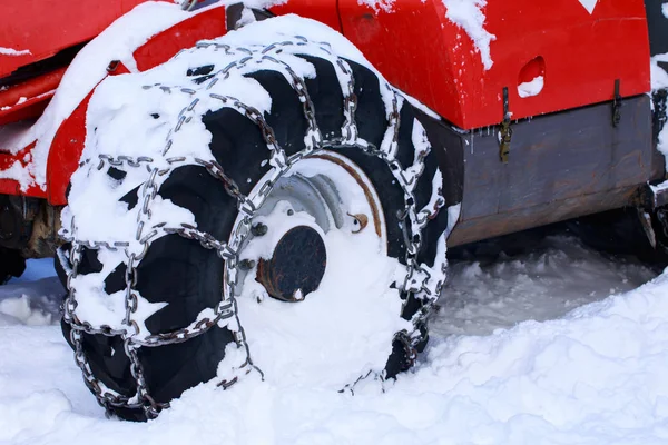 Las cadenas de nieve —  Fotos de Stock