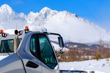 Kayak yamacı hazırlama makinesi
