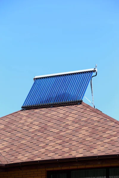 Solarkollektor Warmwasserbereitung — Stockfoto