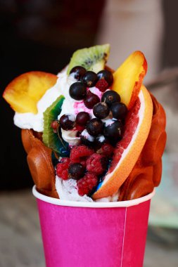 Bir fincan tatlı waffle