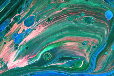 Akaramarin tonlarındaki akrilik boyanın soyut arkaplanı