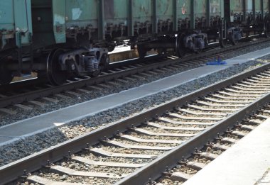 Demiryolu ile mal taşımacılığı lojistik kavramı, raylar üzerinde yük treni