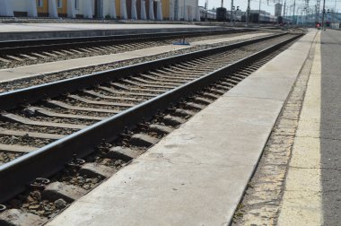 Demiryolu hatları tren rayları, çakıl ve uyuyanlar için