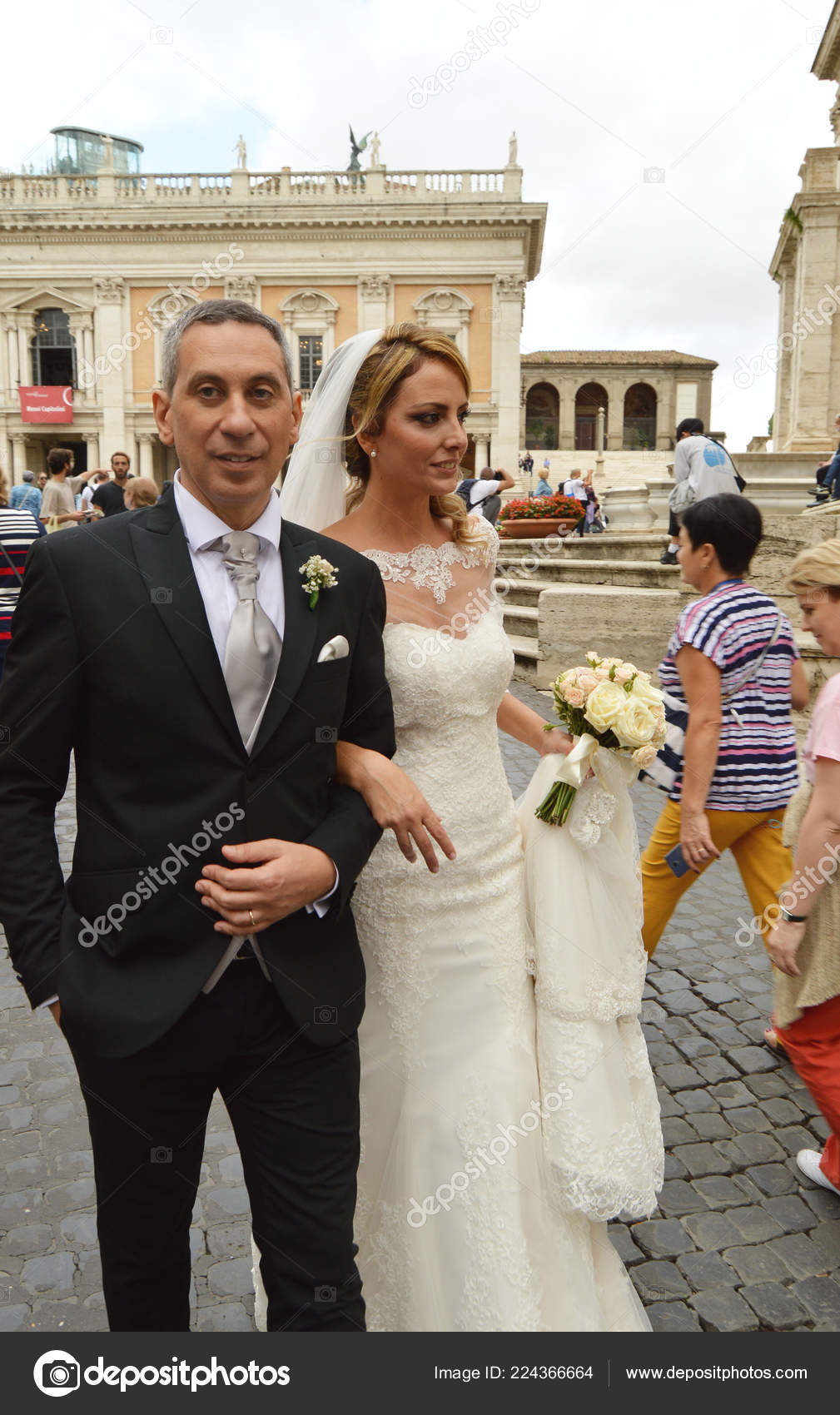 city hall wedding dress 2018