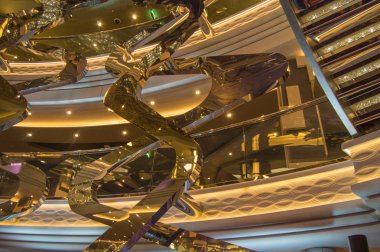 MSC Meraviglia yolcu gemisinin resepsiyon alanının muhteşem iç kısımları, 8 Ekim 2018