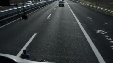 Güzel bir manzara cama, Roma, Civitavecchia gelen yolda araba trafik aracılığıyla arabadaki 7 Ekim 2018 görüntülemek