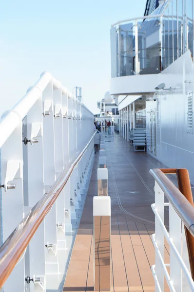 Empty Pleasure Open Deck Cruise Ship Vertical Shot Selective Focus — Stock Photo, Image