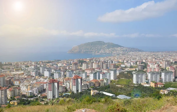 Güzel modern ve uzun boylu yapı ilçe Akdeniz şehir Alanya