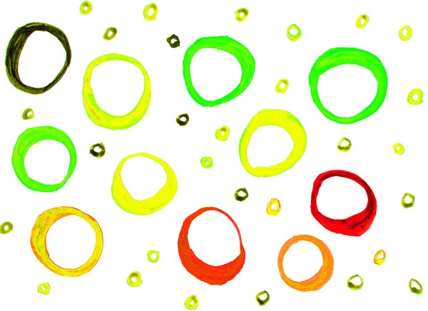 Акварельная текстура с круглыми пятнами ручной работы круги, зеленые красные и желтые кольца изолированы на белом фоне — стоковое фото