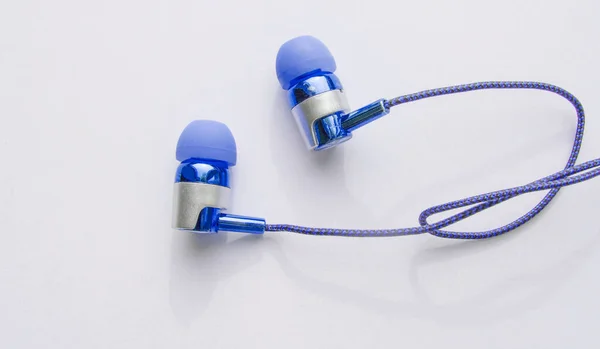 Κοντινό Πλάνο Φορητά Ακουστικά Για Έξυπνες Online Συναντήσεις Εργασίας Και — Φωτογραφία Αρχείου
