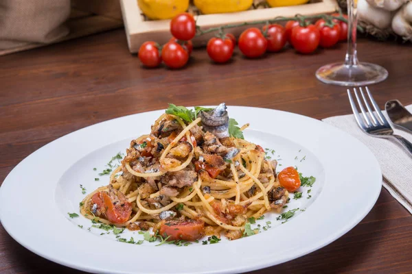 Piatto Base Pesce Azzurro Pomodori Una Bontà Sana Oltre Gusto — Foto Stock