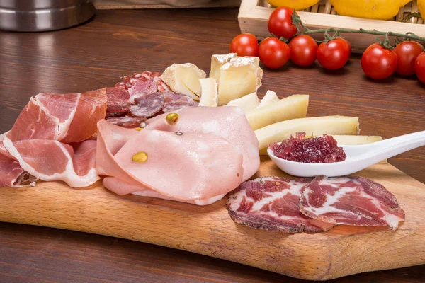 Salami Cheese Plate Italian Table — Stock Photo, Image