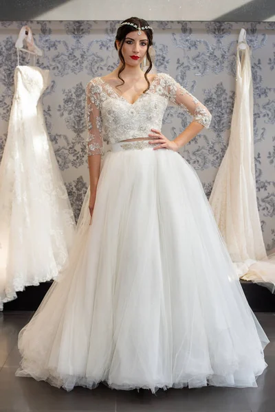 Model se svatební šaty — Stock fotografie