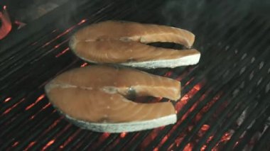 ızgara somon steak yemek balık