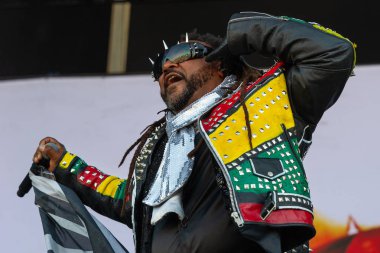 Panensky Tynec'te, Çek Cumhuriyeti - 30 Haziran 2018: şarkıcı Benji Webbe sırasında performans 30 Haziran 2018 Aerodrome Festivali Panensky Tynec'te, Çek Cumhuriyeti için Skindred.