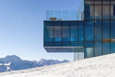Gaislachkogl dağın zirvesine Sölden, Avusturya