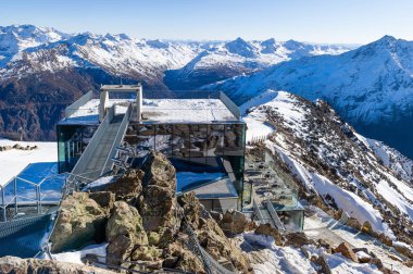 Gaislachkogl dağın zirvesine Sölden, Avusturya