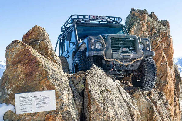 Solden Austria Noviembre 2018 Land Rover Defender James Bond Película — Foto de Stock