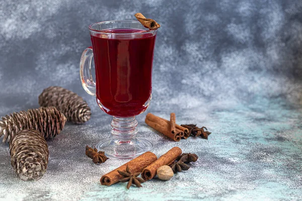 Mulled Wine Warming Drink Cup Spices Christmas Toys New Year — Stock Photo, Image