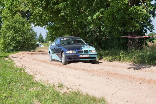 Ciudad Livi Letonia Rally Amateur Camino Tierra Coche Con Jinete — Foto de Stock