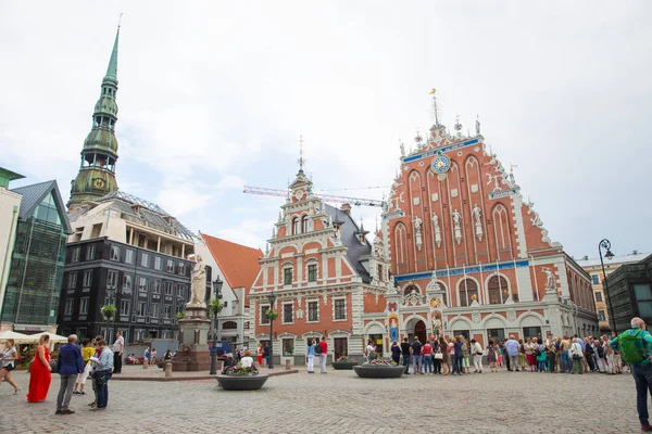 City Riga, Letonya. Eski Şehir, şehir merkezine, halklar ve mimari. Sokaklar ve doğa 2018. Seyahat fotoğraf.