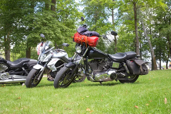 Miasta Cēsis Łotwa Pokaż Motocykl Wystawa Parku Miejskim Narodów Rowery — Zdjęcie stockowe