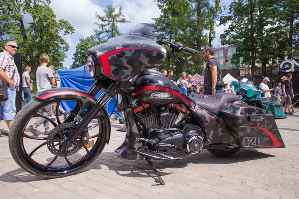 Miasta Cēsis Łotwa Pokaż Motocykl Wystawa Parku Miejskim Narodów Rowery — Zdjęcie stockowe