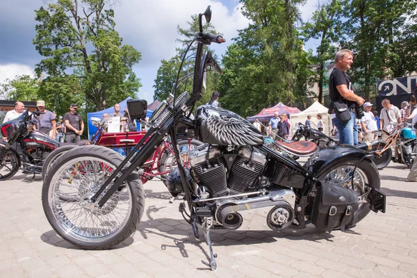 Miasta Cēsis Łotwa Pokaż Motocykl Wystawa Parku Miejskim Narodów Rowery — Zdjęcie stockowe