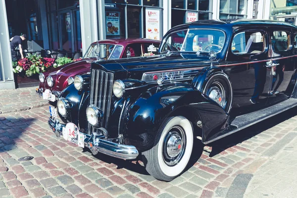 Stadt Riga Lettland Oldtimer Autofest Der Hauptstadt Riga Stadtansichten Menschen — Stockfoto