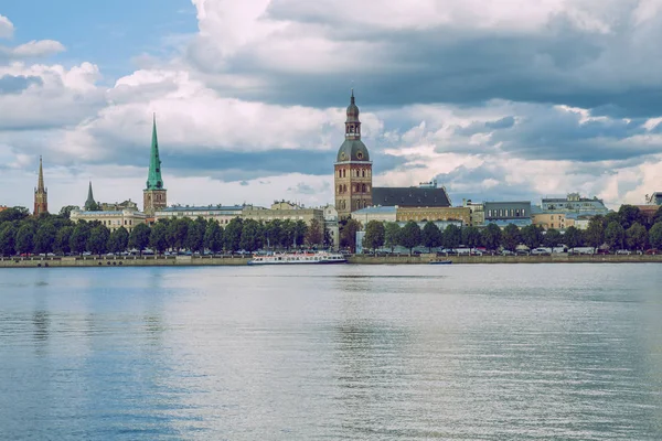 Рига Латвия Старый Центр Города Мост Архитектура Фото Путешествий 2018 — стоковое фото