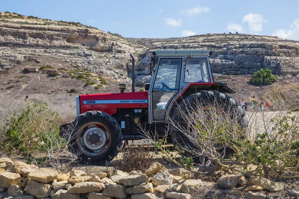 Staden Valleta Malta Europa Äng Och Traktor Jordbruk Resa Foto — Stockfoto