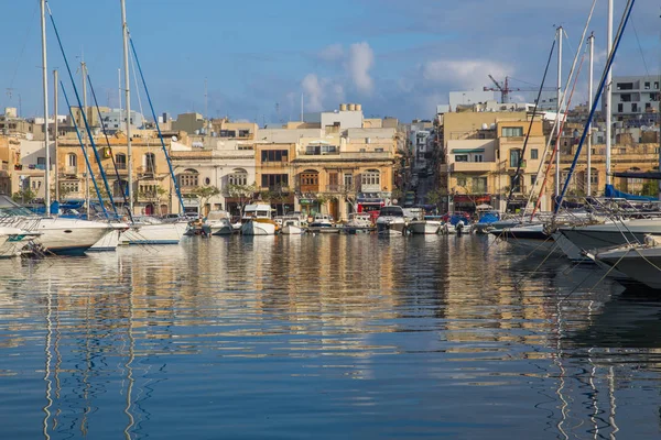 Város Valleta Málta Európa Város Utcáin Városi Kilátással Autók Népek — Stock Fotó