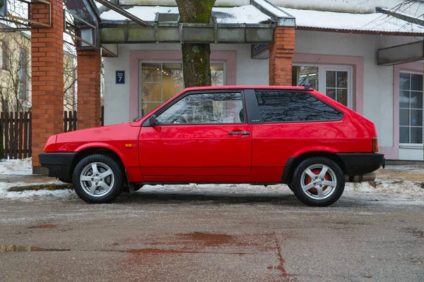 Черногория 2006 Красная Лада Самара Старая Машина Советского Производства Улице Стоковое Фото