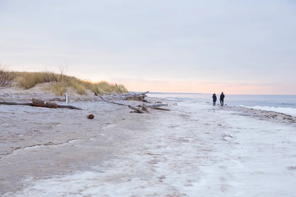 Staden Carnikava Lettland Fryst Östersjön Och Snö Folk Och Kallt — Stockfoto