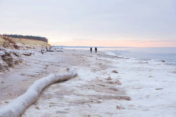 City Carnikava Latvia Frozen Baltic Sea Snow Peoples Cold Weather — Stock Photo, Image