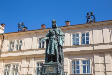 Şehir Prag, Çek Cumhuriyeti. Charles'ta Kral Charles Anıtı