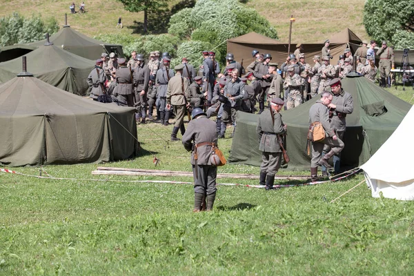 Město Cesis, Lotyšská republika. Století v bitvě o rekonstrukc — Stock fotografie