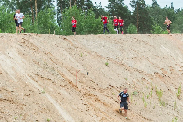 伊克斯尔市，拉脱维亚共和国。勇气竞赛，人们参与 — 图库照片