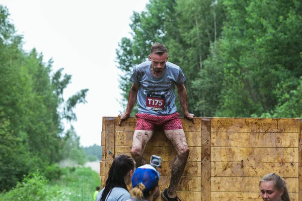 City Ikscile, República da Letónia. Coragem corrida, as pessoas estavam engajadas — Fotografia de Stock