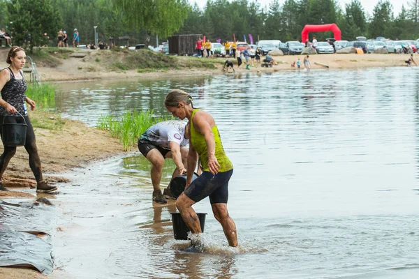 City Ikscile, República de Letonia. Carrera de coraje, la gente estaba comprometida — Foto de Stock