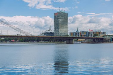 City Riga, Letonya Cumhuriyeti. Eski şehir ve Daugava Nehri manzarası. 