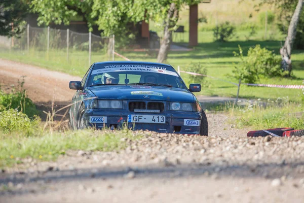 City Cesis, Letónia República. Máquinas desportivas, testes de pista. Sto... — Fotografia de Stock