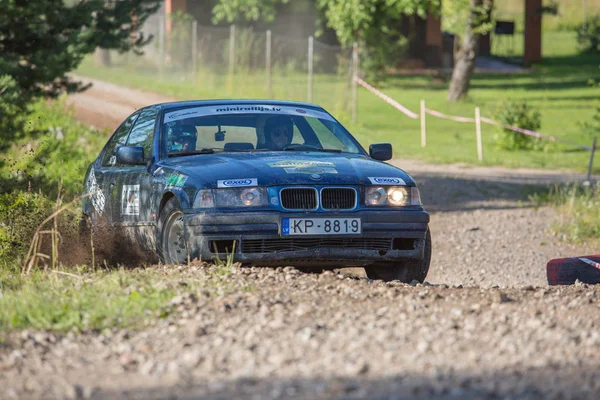 City Cesis, Letónia República. Máquinas desportivas, testes de pista. Sto... — Fotografia de Stock