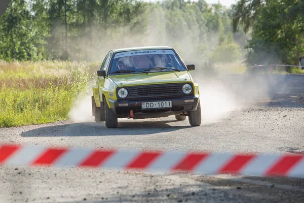 City Cesis, Letónia República. Máquinas desportivas, testes de pista. Sto... — Fotografia de Stock