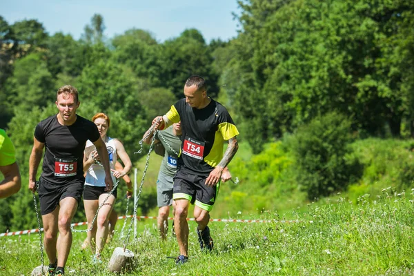 Stad Cesis, Letse Republiek. Run race, mensen waren bezig met s — Stockfoto