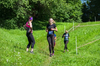 Şehir Cesis, Letonya Cumhuriyeti. Koşmak yarış, insanlar s meşgul edildi
