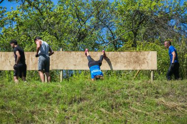 Şehir Cesis, Letonya Cumhuriyeti. Koşmak yarış, insanlar s meşgul edildi